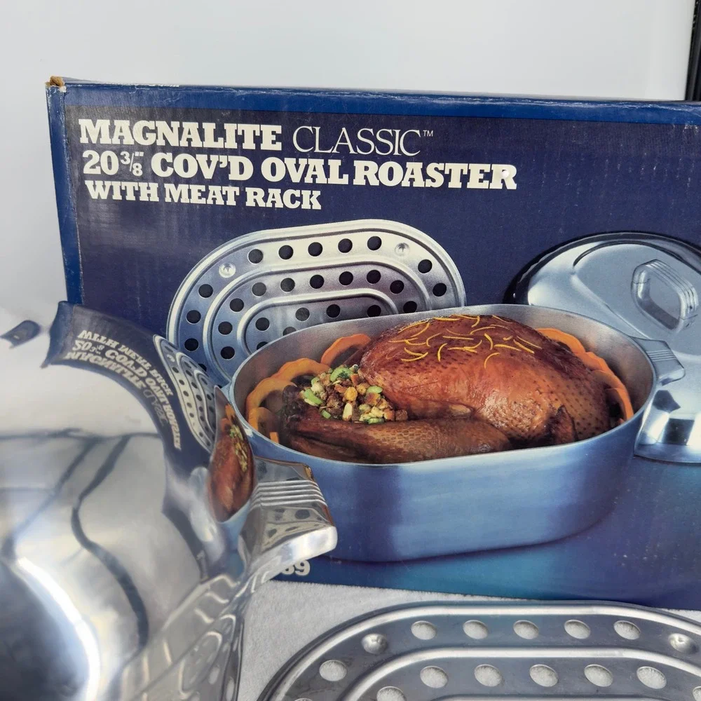 NIB Magnalite Classic 20 3/8 Cov'd Oval Roaster with Meat Rack 4269 GHC USA Made